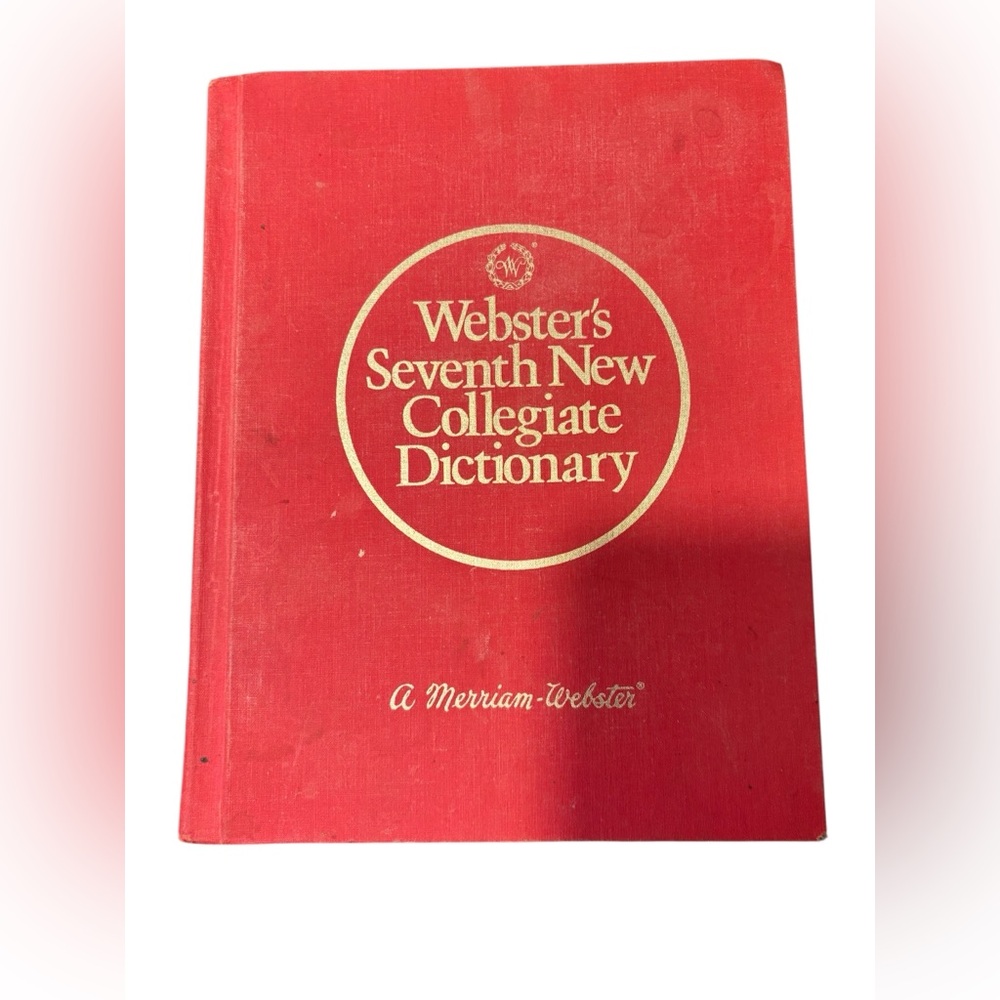 Webster’s Seventh New Collegiate Dictionary Vintage 1971 Red Hardcover